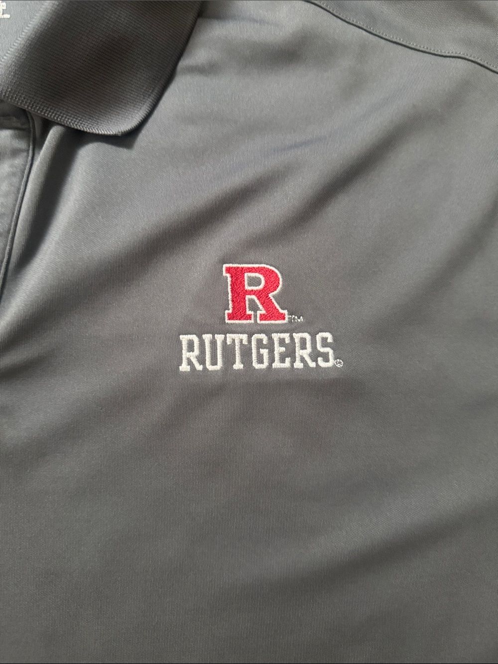Rutgers Under Armour Men's Charcoal Gray Polo with R - Picture 3 of 5